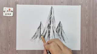 آموزش کشیدن کوه سه‌بعدی ساده روی کاغذ