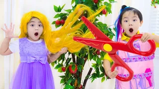 آنی به سالن آرایش بچه‌گانه سامی می‌رود تا مدل موی ویژه کودکان بسازد