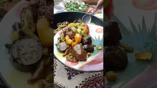 پخت و پز سبک روستایی گوشت گوسفند و سبزیجات تازه در یک روستای آرام ♧ پخت و پز