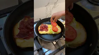 ساندویچ پروتئینی رژیمی در ۵ دقیقه 😋