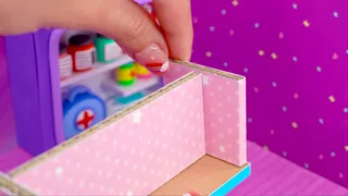 Build Cutest Hello Kitty Frozen House in Hot and Cold Style has Rainbow Stair ❄️