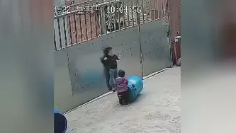 یک لحظه هم از بچه ها غافل نشید😳😳