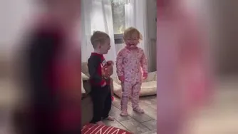 لحظه های زیبا و خنده دار با کوچولوها 😍😅