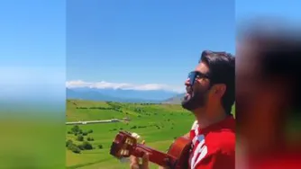 عزیز بش به کناروم 😍😍