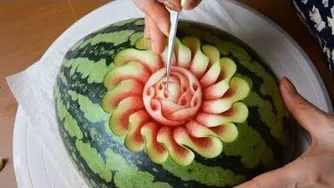 نحوه حکاکی روی هندوانه به شکل دایره