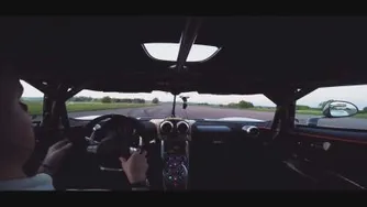 Koenigsegg One-1 vs 0-300-0 kmh