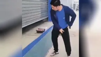 حالش گرفته شد😂