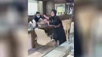 طلاخریدن این خا نم فروشنده رونصفه جون کرد