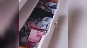 پرندە ماکه چندگرم گوشت داره😟 با کلی فضولات😂
