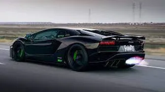 لامبورگینی آونتادور Lamborghini Aventador
