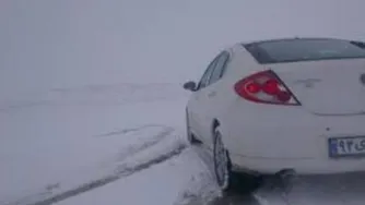 برف بازی
