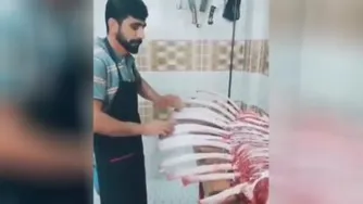 یه جوری حس گرفته آدم باورش نمیشه این که جلوشه پیانو نیست😂😂