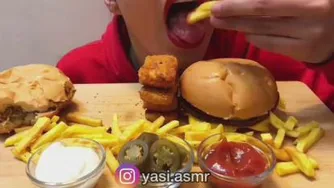 Yasi asmr 😍موکبانگ 💥با صدای بلند ببینید😋😋😋