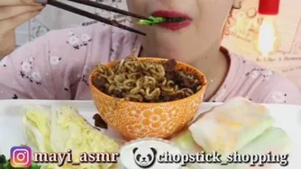 Mayi food😍موکبانگ💣با صدای بلند ببینید😋😋😋