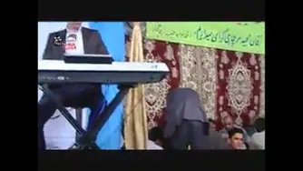 ویالون زن حمید