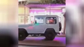چی میشه رد بشی از کوچمون😂😂