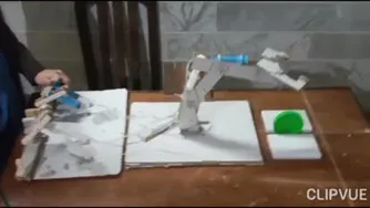 ساخت یک جرثقیل ساده با مقوا!
