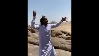 بچه فضول