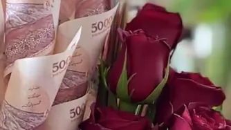 دسته گل با اسکناس