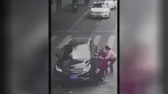 وقتی میگن با موبایل پشت رل صحبت نکنید