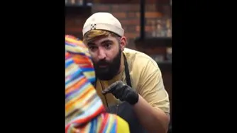 عشق اونیه که جای خالیتو با هیچکس وهیچ چیز عوض نکنه✌