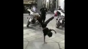 رقابت پسر بچه🧒 با پلیس🧔