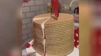 دووم بیارین فقط چند دقیقه تا افطار مونده😁🤣🤣😋😋😋