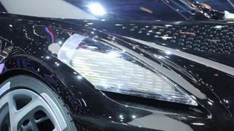 تک بوگاتی، LA VOITURE NOIRE