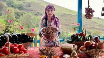 نیکوپروری بادمجان و فلفل | دستور غذایی گیاهی با گردو و فندق
