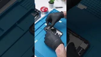 این آیفون ۱۳ مشکل نادری دارد!