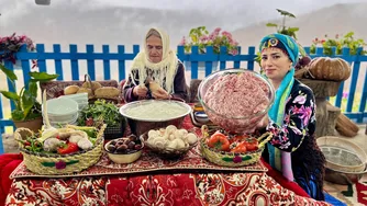 زندگی در روستای کوهستانی ایران | کباب قلقلی های تنوری با سبزیجات و سیب‌زمینی