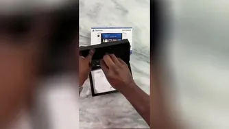 آنباکسینگ دسته جدید سونی برای آیفون