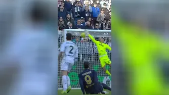 CRAZY SHOT by Dusan Vlahovic vs Empoli ⭐️ juventus shorts football