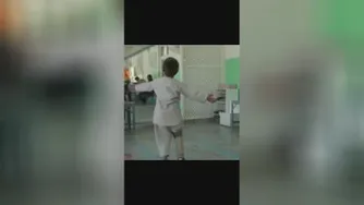 خوشحالی پسر مشهدی که پای مصنوعی دریافت کرد