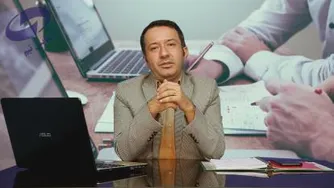 فروشنده حرفه ای هیچگاه سر مشتری را کلاه نمی گذارد 09125281952