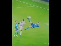 رنالدو او را مالک خود می‌داند👀🔥
