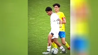 رنالدو و رنالدو جونیور ابرازهای مشابهی دارند 🤫