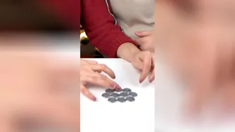 چالش ۵۰ دلاری با ماریای بامزه 😆😅 آیا ماریای امسال پیروز می‌شود؟