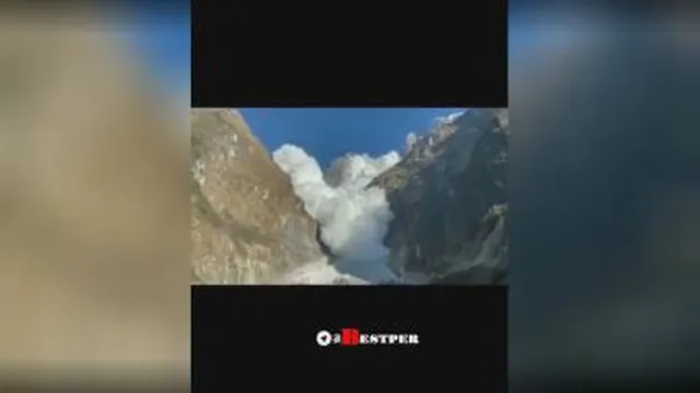سقوط بهمن به شکل مهیب