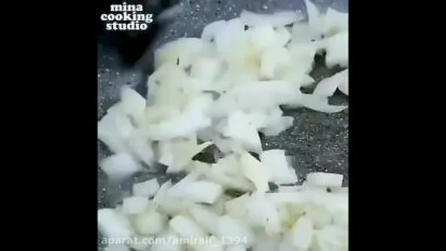 بورک گوشت و قارچ