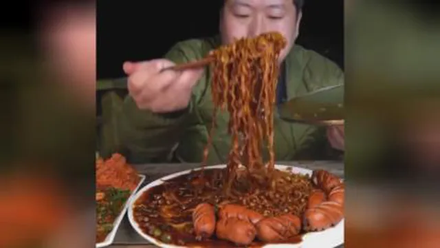 مکبانگ سوسیس