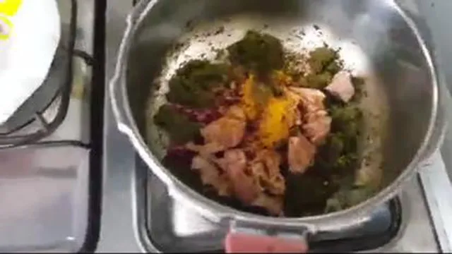 قورمه سبزی