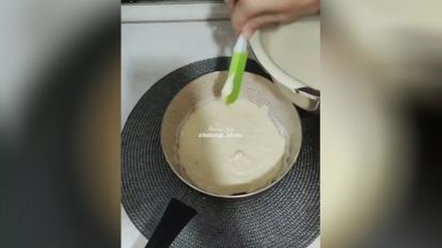 کیک کشمشی 🥧