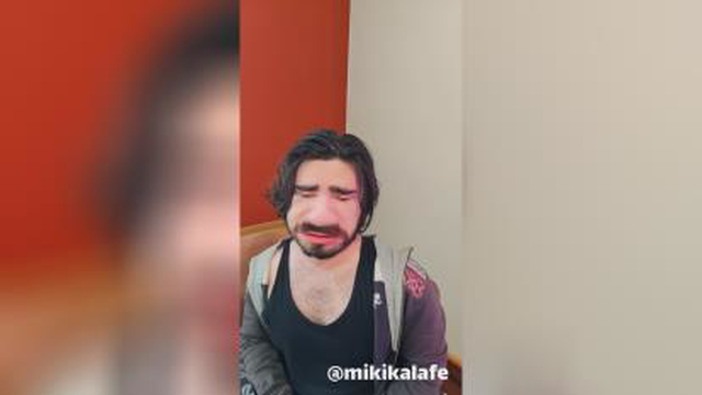 نیاز به هیچکدومتون نیست 😂