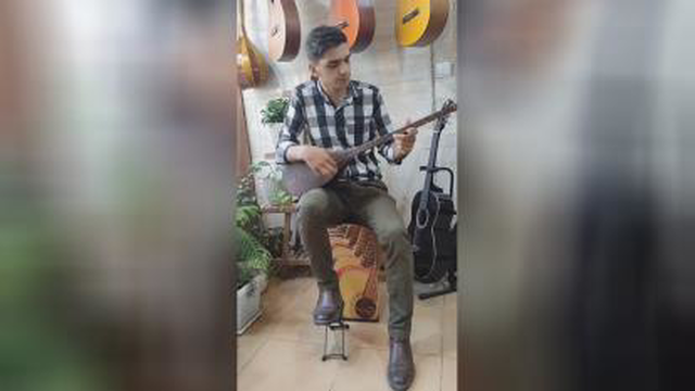 تنبور نوازی هنر جوی عزیز