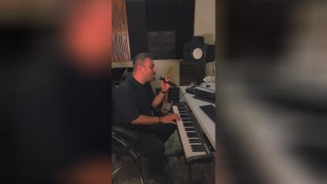 کنارت باشه یا نباشه