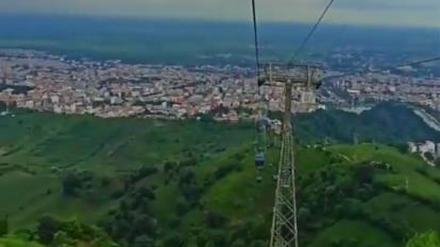 تله کابین لاهیجان - یکی از جاذبه های تفریحی مهیج و جذاب گیلان