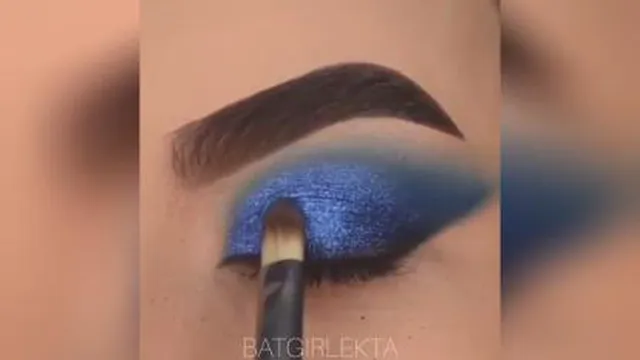اموزش خط چشم حرفه ای
