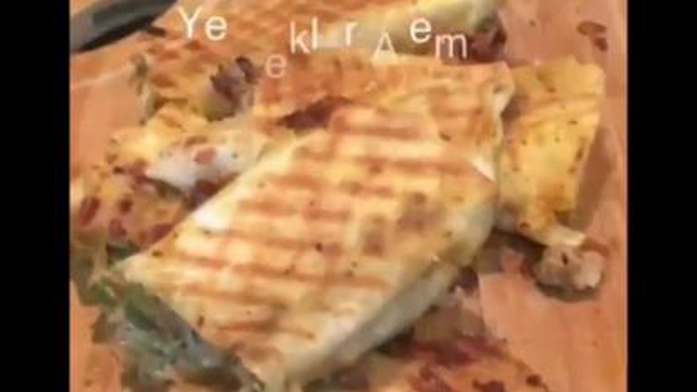 ساندویچ مرغ فوری