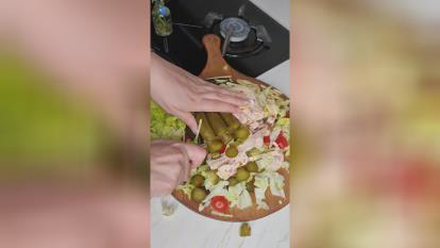 ساندویچ راحت وخوشمزه(فوری)